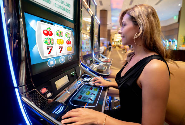 sdy result mobile app interface showing account balance and live games